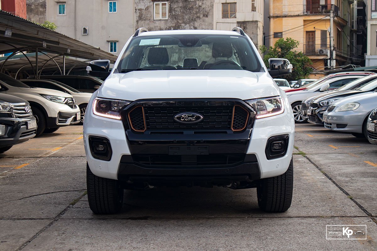 Ford Ranger gi&agrave;nh lại vị thế dẫn đầu ph&acirc;n kh&uacute;c.