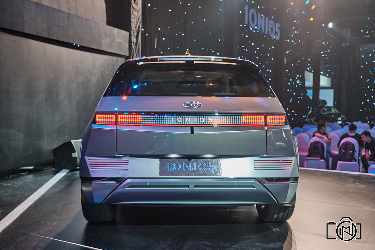 Hyundai Ioniq 5 sở hữu kích thước tổng thể của 1 mẫu SUV tầm trung