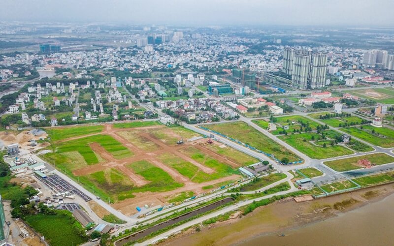 Hình ảnh khu đất nông nghiệp chia lô nhìn từ trên cao minh họa cho việc mua đất nông nghiệp