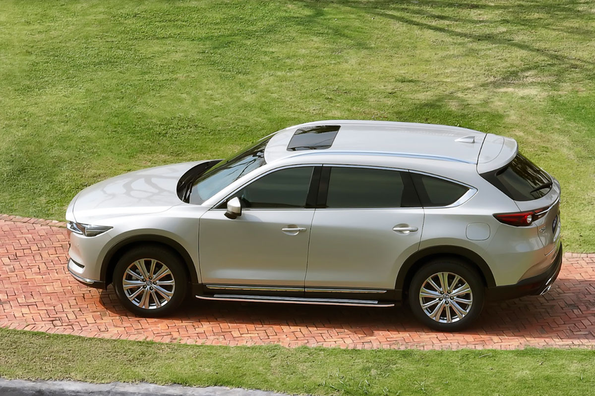 Mazda CX-8 2022 cũng gây ấn tượng với loạt trang bị an toàn.