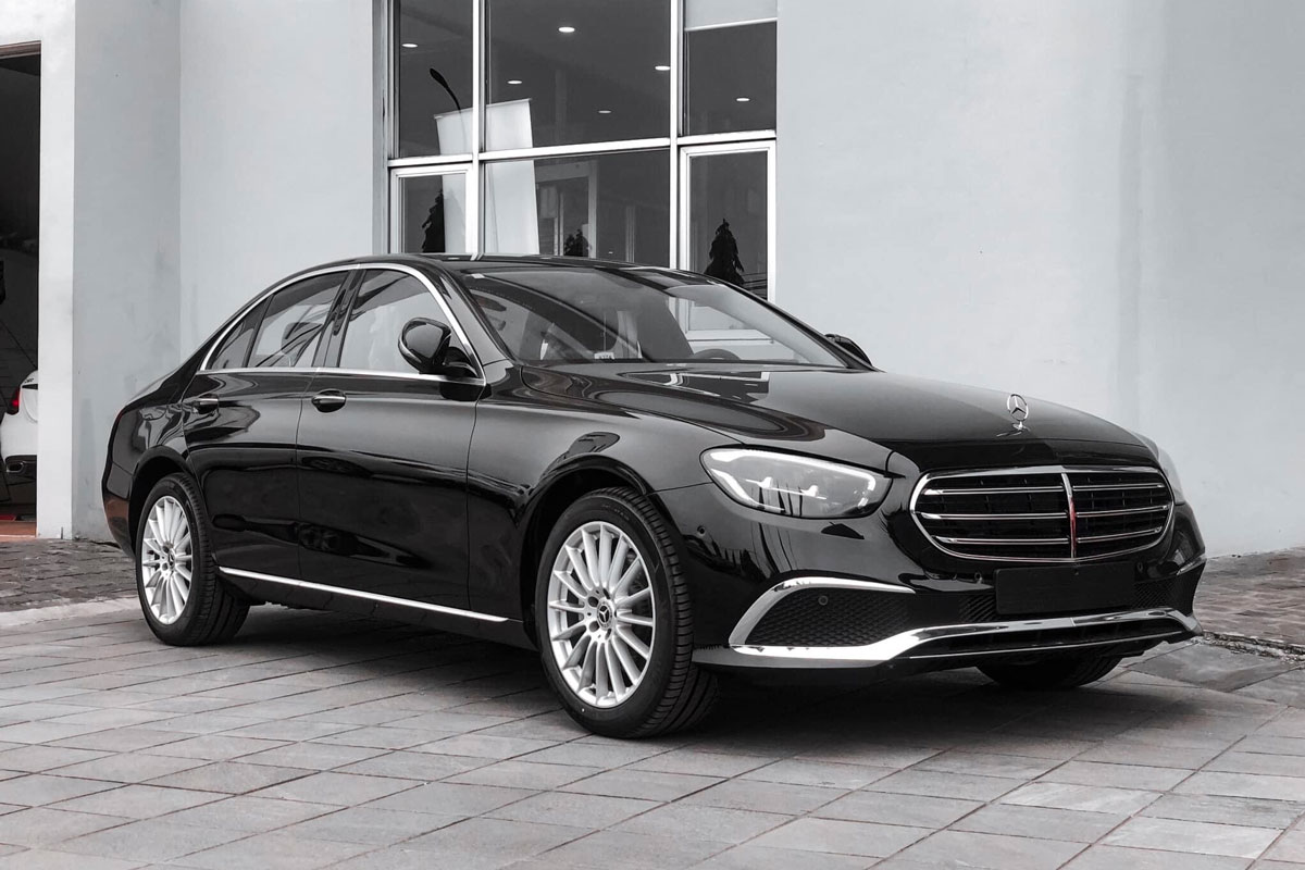 Mercedes-Benz E-Class 2022 tại Việt Nam th&ecirc;m nhiều trang bị hấp dẫn, tăng gi&aacute; b&aacute;n.