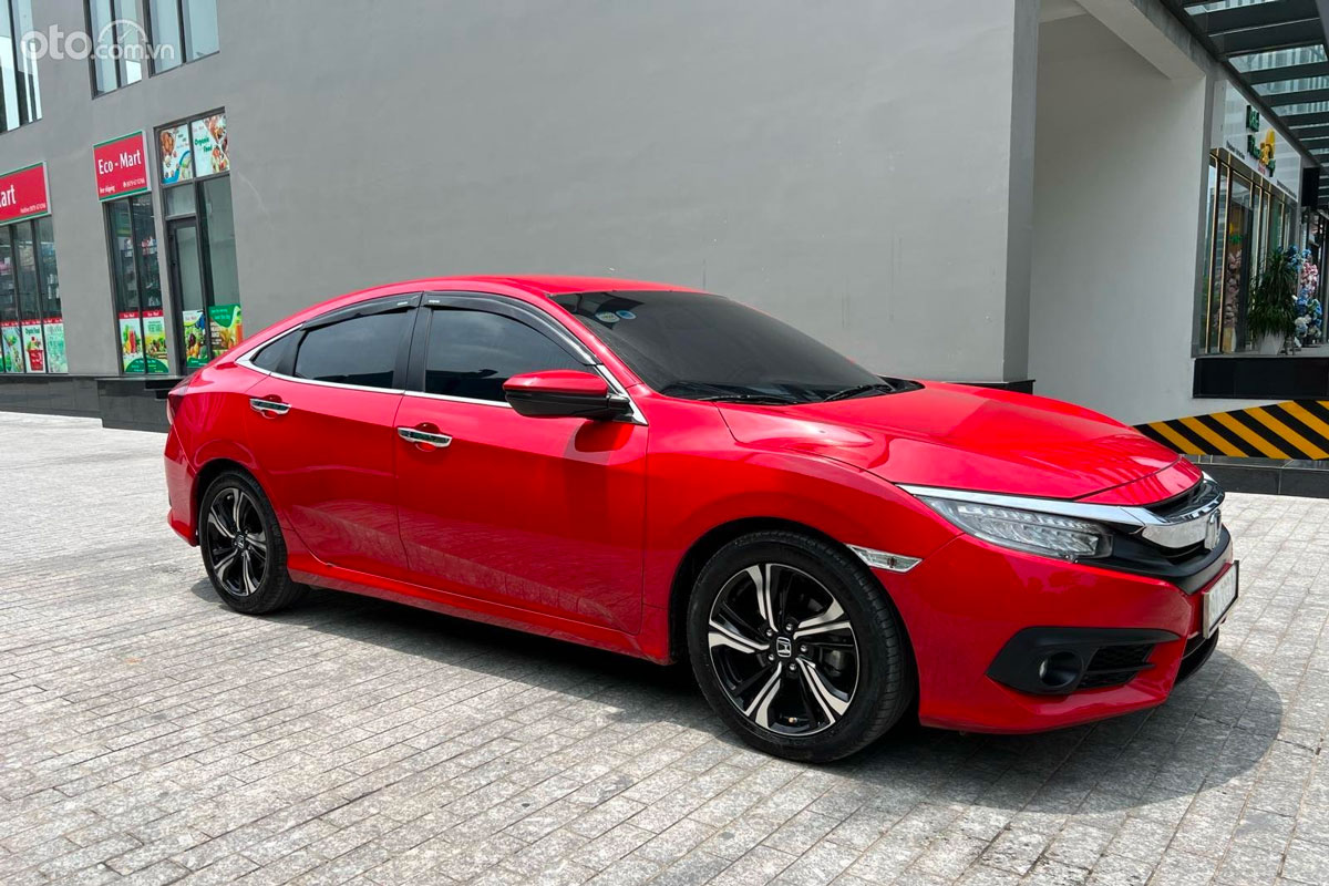 Honda Civic đã trải qua nhiều nâng cấp, cải tiến hấp dẫn hơn.