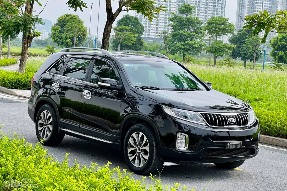 KIA Sorento cũng rất được lòng những người tìm mua xe cũ. 