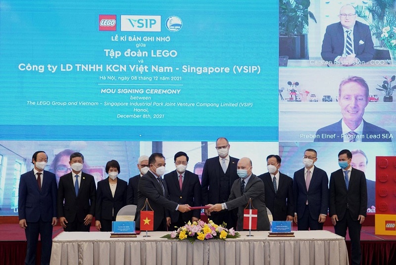  Tập đo&agrave;n LEGO (Đan Mạch) k&yacute; Bi&ecirc;n bản ghi nhớ hợp t&aacute;c với C&ocirc;ng ty LD TNHH KCN Việt Nam - Singapore (VSIP)