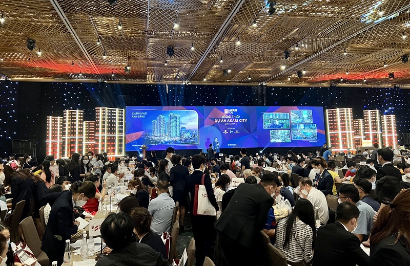 Akari City thu hút hàng ngàn khách hàng quan tâm mỗi đợt ra mắt giỏ hàng mới.