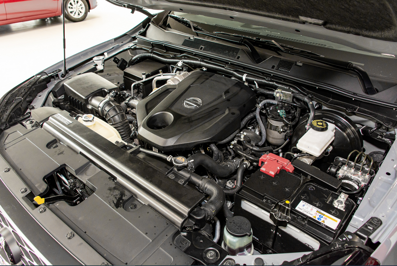 Nissan Navara 2022 sử dụng động cơ Diesel Turbo kép 2.3L hoàn toàn mới.