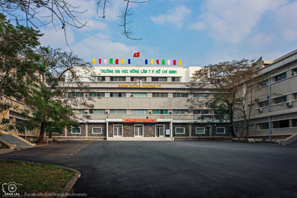  Khu&ocirc;n vi&ecirc;n rộng lớn tại Đại Học N&ocirc;ng L&acirc;m th&agrave;nh phố Hồ Ch&iacute; Minh (Ảnh fanpage ĐHNL)
