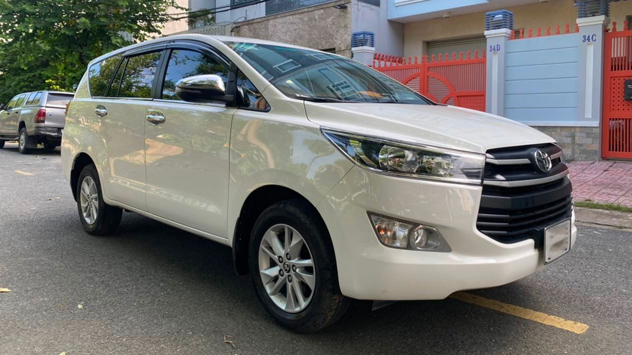 Điểm nhấn của Toyota Innova chính là thiết kế đẹp, khoang nội thất rộng rãi