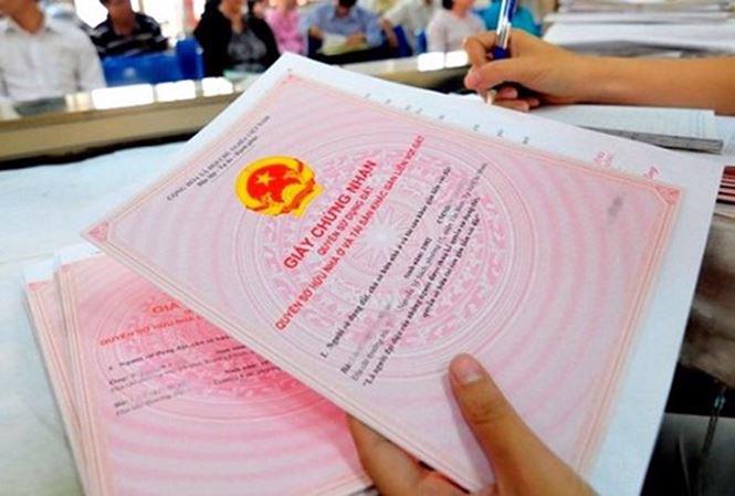 cận cảnh sổ hồng, sổ đỏ