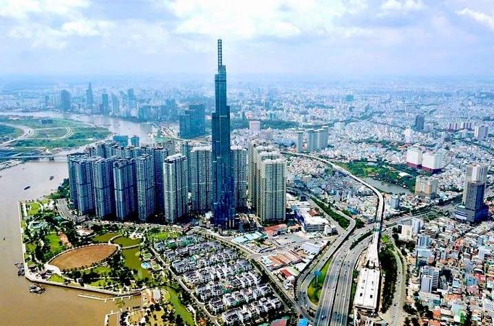 Thị trường TP.HCM không còn căn hộ bình dân Hình ảnh một góc TP.HCM nhìn từ trên cao với tòa tháp 81 tầng