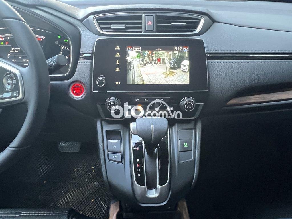 Màn hình trung tâm trên Honda CR-V .