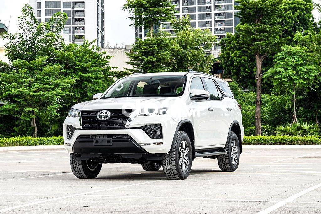 Doanh số Toyota Fortuner ghi nhận mức tăng trưởng khá tốt nhưng chưa đủ để làm người dẫn đầu.