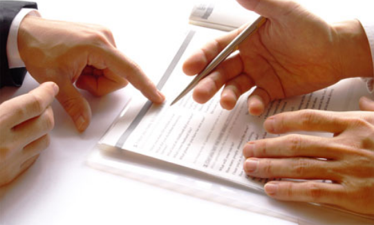 Thương lượng giảm giá thuê nhà nguyên căn hình ảnh ký hợp đồng thuê nhà nguyên căn