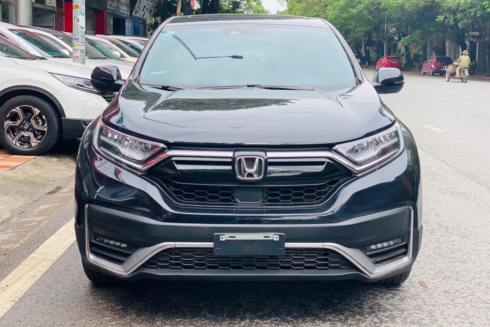 Nếu bạn đang tìm kiếm một chiếc CUV gầm cao tiết kiệm nhiên liệu nhất thì Honda CR-V là ứng cử viên sáng giá 1