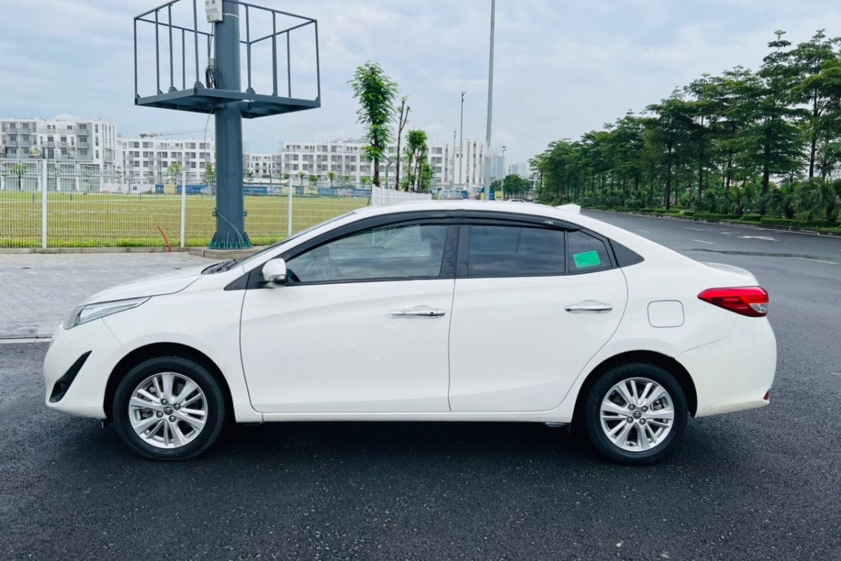 Thiết kế Toyota Vios trung tính, hài hòa, phù hợp với thị hiếu của những người yêu thích sự đơn giản, thực dụng. 1