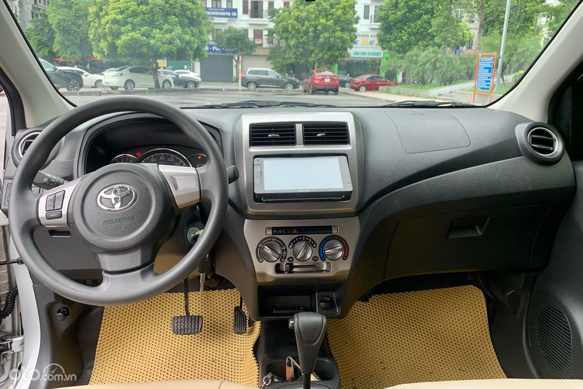 Toyota Wigo lại được đánh giá cao bởi với không gian cabin. 