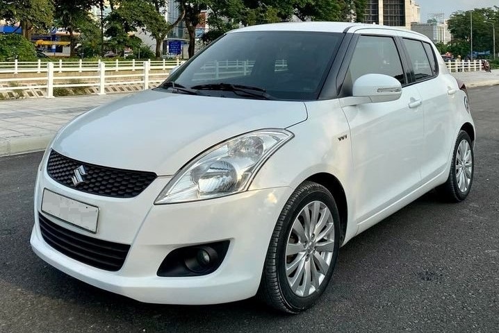 Đánh giá xe Suzuki Swift cũ: Xe ế có thế mạnh giữ giá! 1