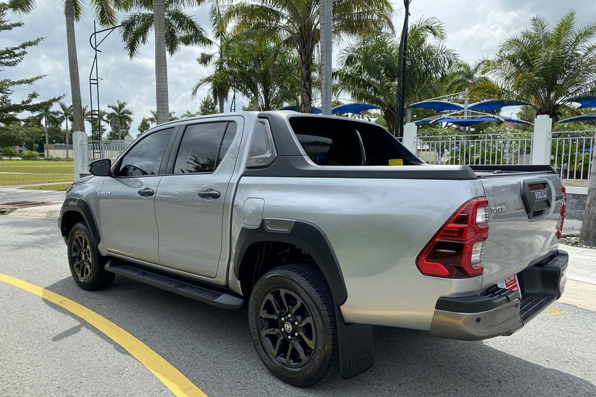 So sánh Ford Ranger và Toyota Hilux cũ: Về trang bị ngoại thất1 So sánh Ford Ranger và Toyota Hilux cũ: Về trang bị ngoại thất1.