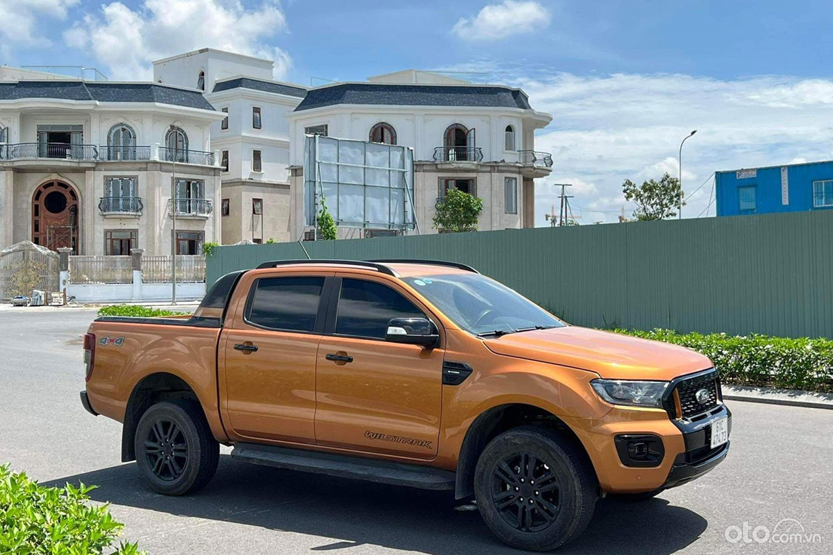 So sánh Ford Ranger và Toyota Hilux cũ: Về động cơ, trang bị an toàn1 So sánh Ford Ranger và Toyota Hilux cũ: Về động cơ, trang bị an toàn1.