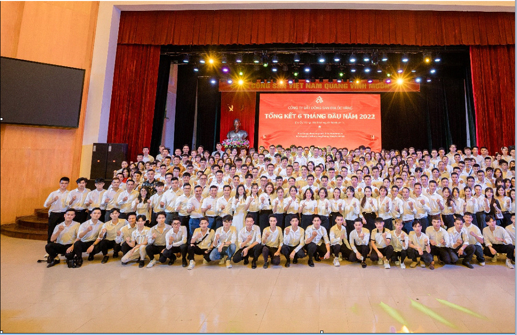 Công ty Bất động sản Địa Ốc Vàng - Lễ tổng kết 6 tháng đầu năm 2022