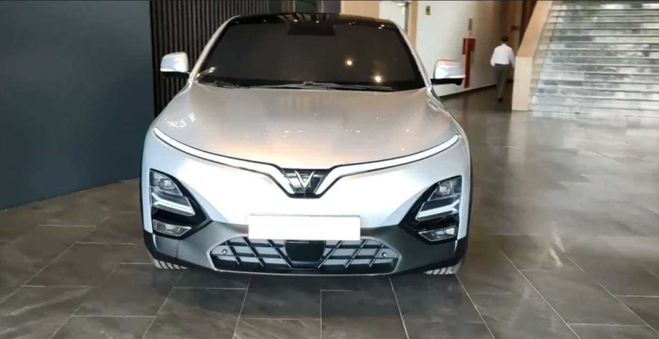đầu xe VinFast VF 6.
