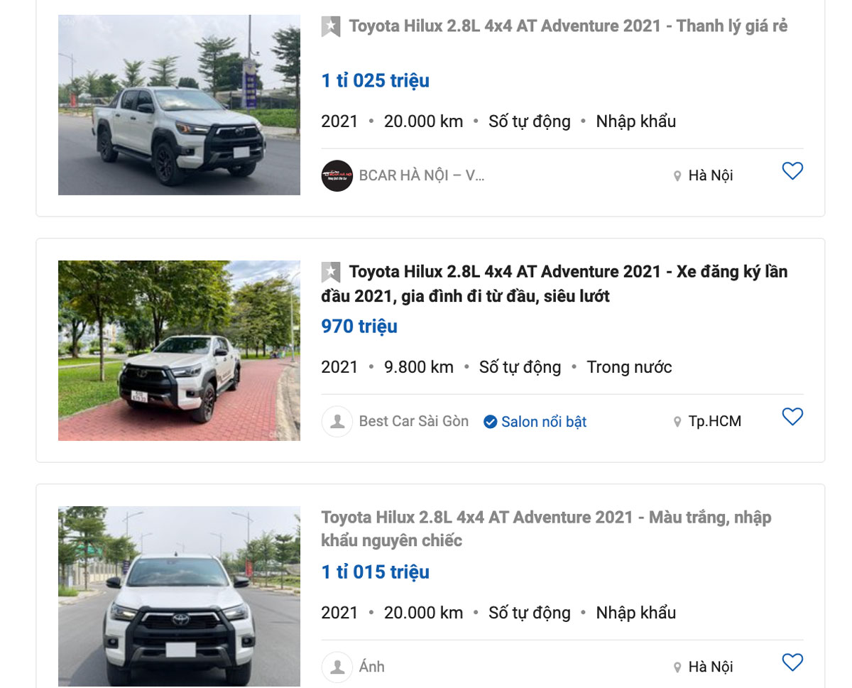 Gi&aacute; xe Toyota Hilux cũ bản 2021