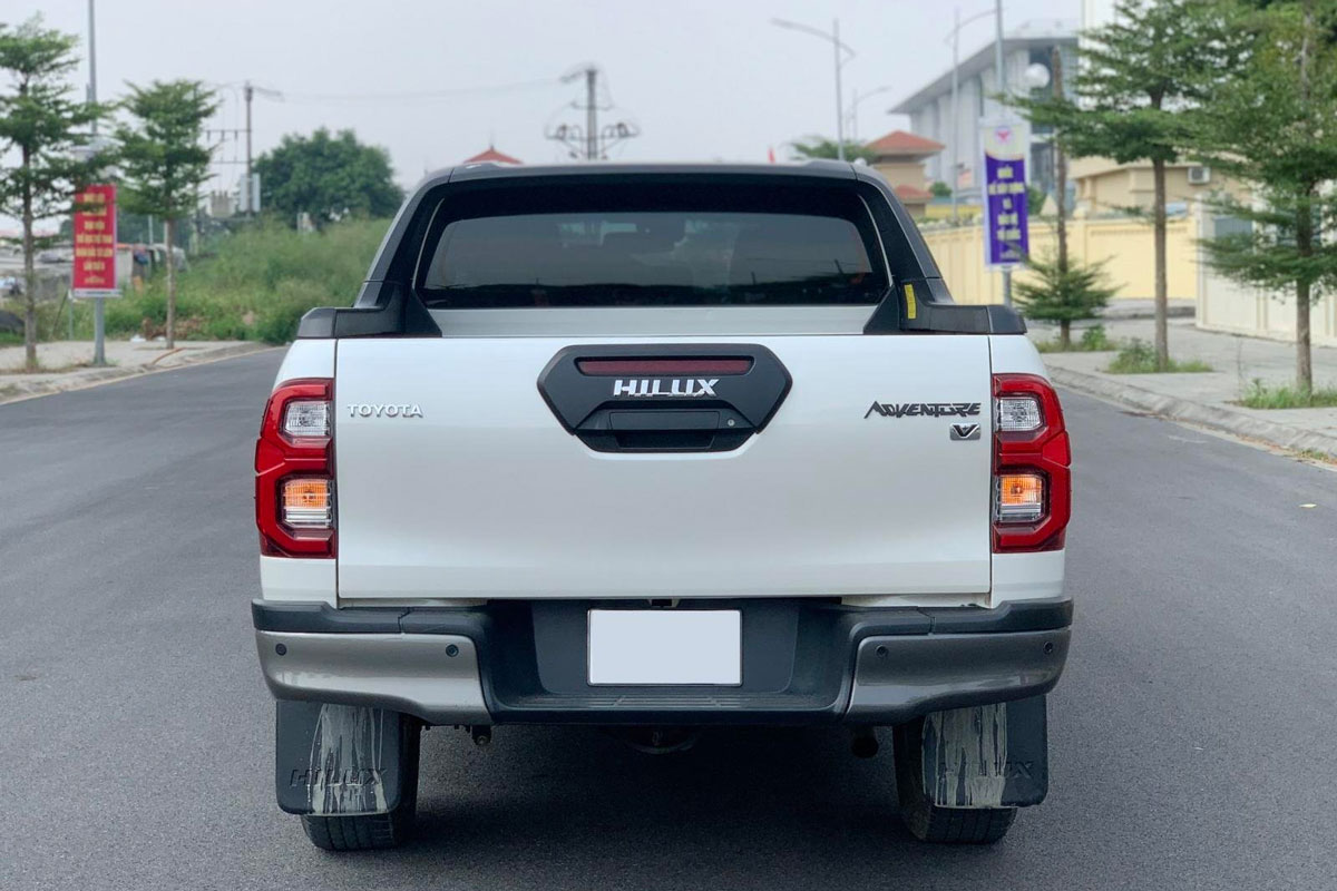 So s&aacute;nh Mazda BT50 v&agrave; Toyota Hilux cũ: Về vận h&agrave;nh