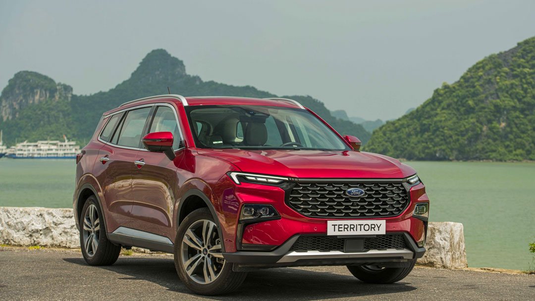 Cả 4 phiên bản xe Ford Territory đều sở hữu thông số kích thước dài x rộng x cao lần lượt là 4.630 x 1.935 x 1.706 mm