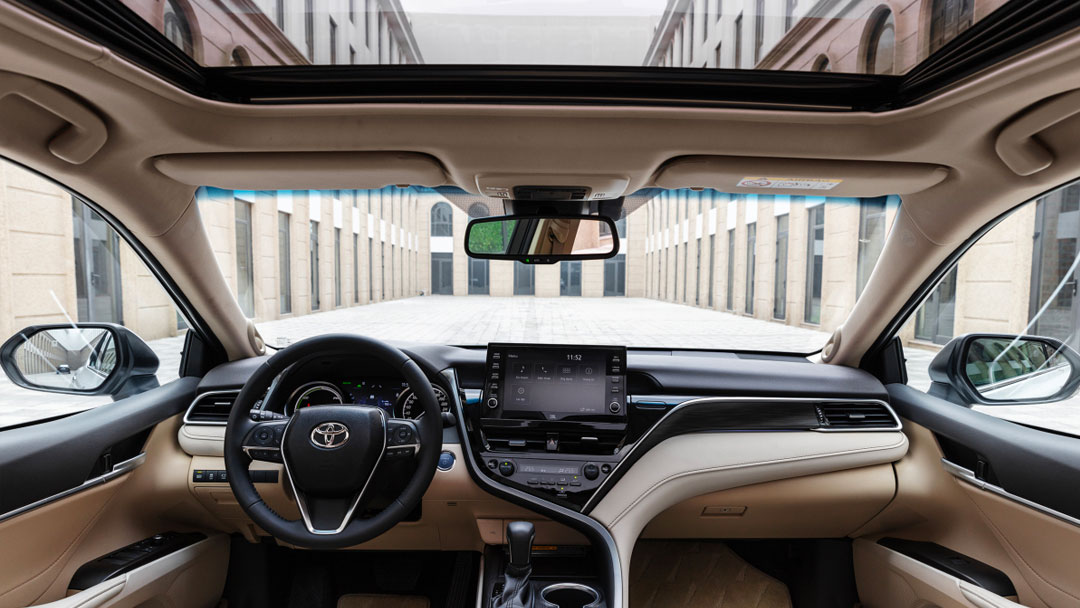 So s&aacute;nh xe Toyota Camry 2022 v&agrave; Toyota Camry 2021: Về nội thất
