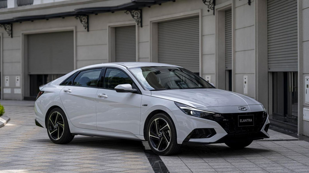Elantra N-Line cao cấp dùng động cơ xăng 1.6L Turbo tăng áp