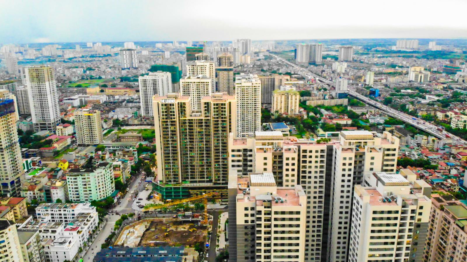 H&igrave;nh ảnh một g&oacute;c TP. H&agrave; Nội nh&igrave;n từ tr&ecirc;n cao