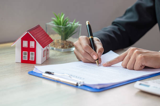 hình ảnh minh họa cho việc làm thủ tục công chứng hợp đồng đặt cọc mua nhà