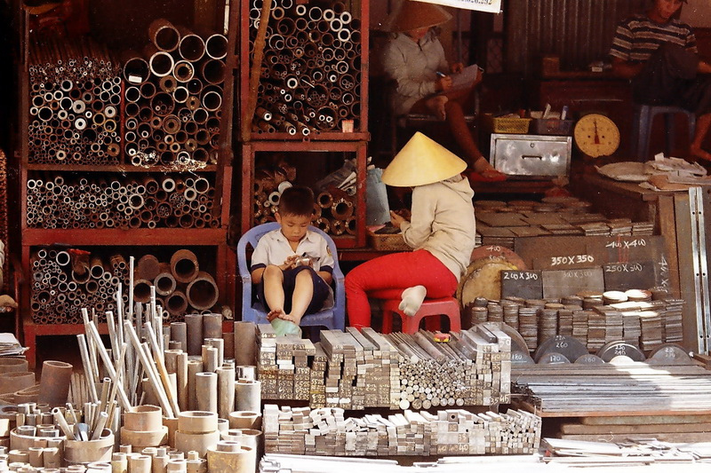 Chợ sắt Hà Tôn Quyền Quận 5