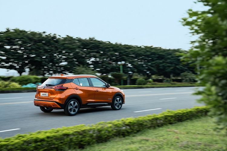 Thông số kỹ thuật xe Nissan Kicks 2023: Động cơ, vận hành
