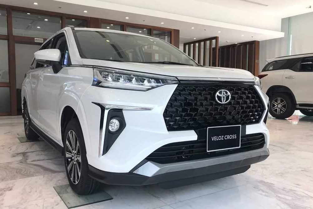 Đánh giá xe Toyota Veloz Cross CVT Top: Đi tìm nét 1