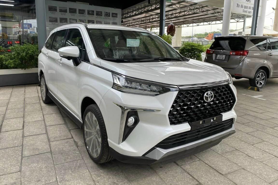 Toyota Veloz Cross với thiết kế đẹp mắt, động cơ bền bỉ, tiện nghi đủ dùng, an toàn sẽ phù hợp với người mới lái 1