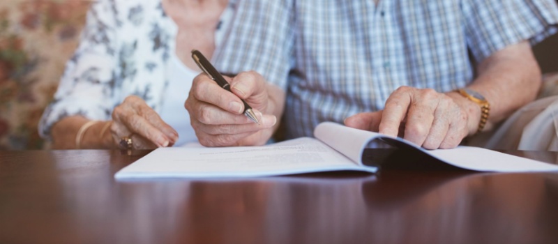  Thủ tục chuyển quyền sử dụng đất cho con cần đảm bảo đ&uacute;ng quy định