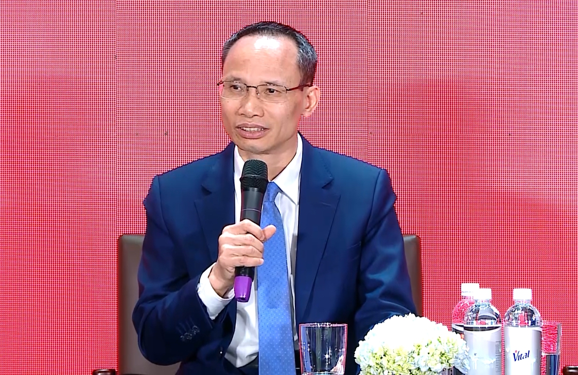 &Ocirc;ng Cấn Văn Lực tại tọa đ&agrave;m Vres 2022