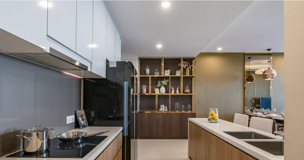 Khu bếp được trang bị đầy đủ tiện nghi cao cấp