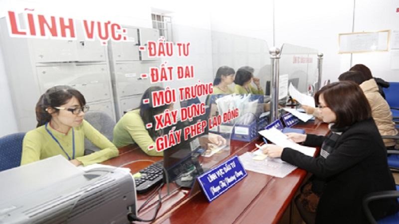 hình ảnh tại văn phòng làm thủ tục hành chính đất đai, kinh doanh bất động sản