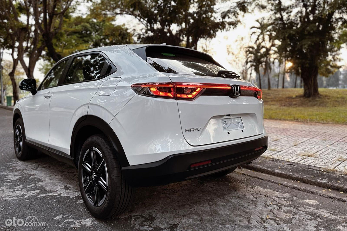So sánh xe Honda HR-V G và Toyota Corolla Cross 1.8G về an toàn So sánh xe Honda HR-V G và Toyota Corolla Cross 1.8G về an toàn.