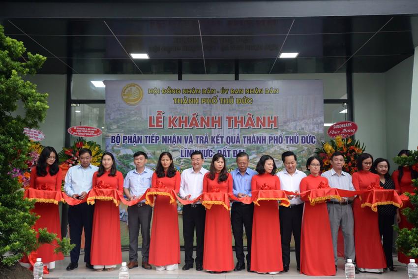 Lễ khánh thành Bộ phận tiếp nhận và trả kết quả hồ sơ lĩnh vực đất đai TP. Thủ Đức, TP.HCM.