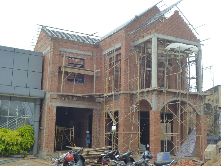 L&agrave;m nh&agrave; lu&ocirc;n l&agrave; một trong những điều trọng đại với người Việt