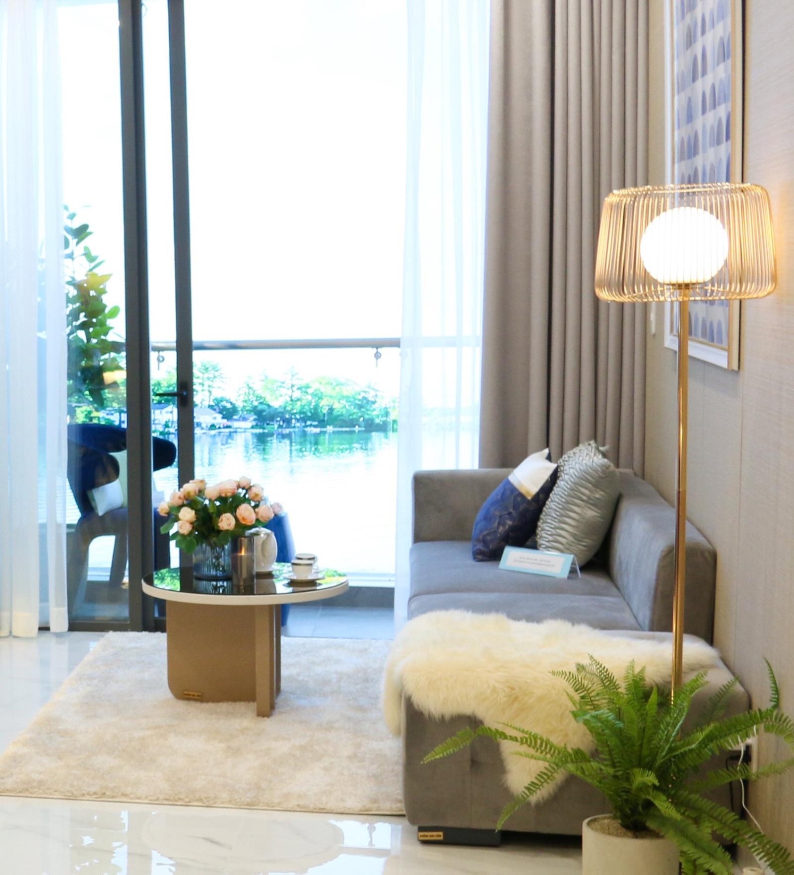 Tất cả c&aacute;c căn hộ MT Eastmark City đều c&oacute; ban c&ocirc;ng tho&aacute;ng m&aacute;t. 