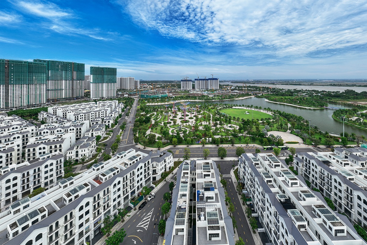 Thị trường TP.HCM khan hi&ecirc;́m ngu&ocirc;̀n cung ph&acirc;n kh&uacute;c căn hộ trung cấp, b&igrave;nh d&acirc;n