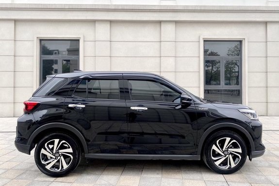 SUV đô thị gầm cao đang là xu hướng chính tại thị trường Việt Nam. SUV đô thị gầm cao đang là xu hướng chính tại thị trường Việt Nam. 1