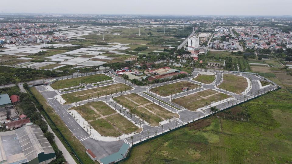 khu đất ph&acirc;n l&ocirc; đấu gi&aacute; nh&igrave;n từ tr&ecirc;n cao