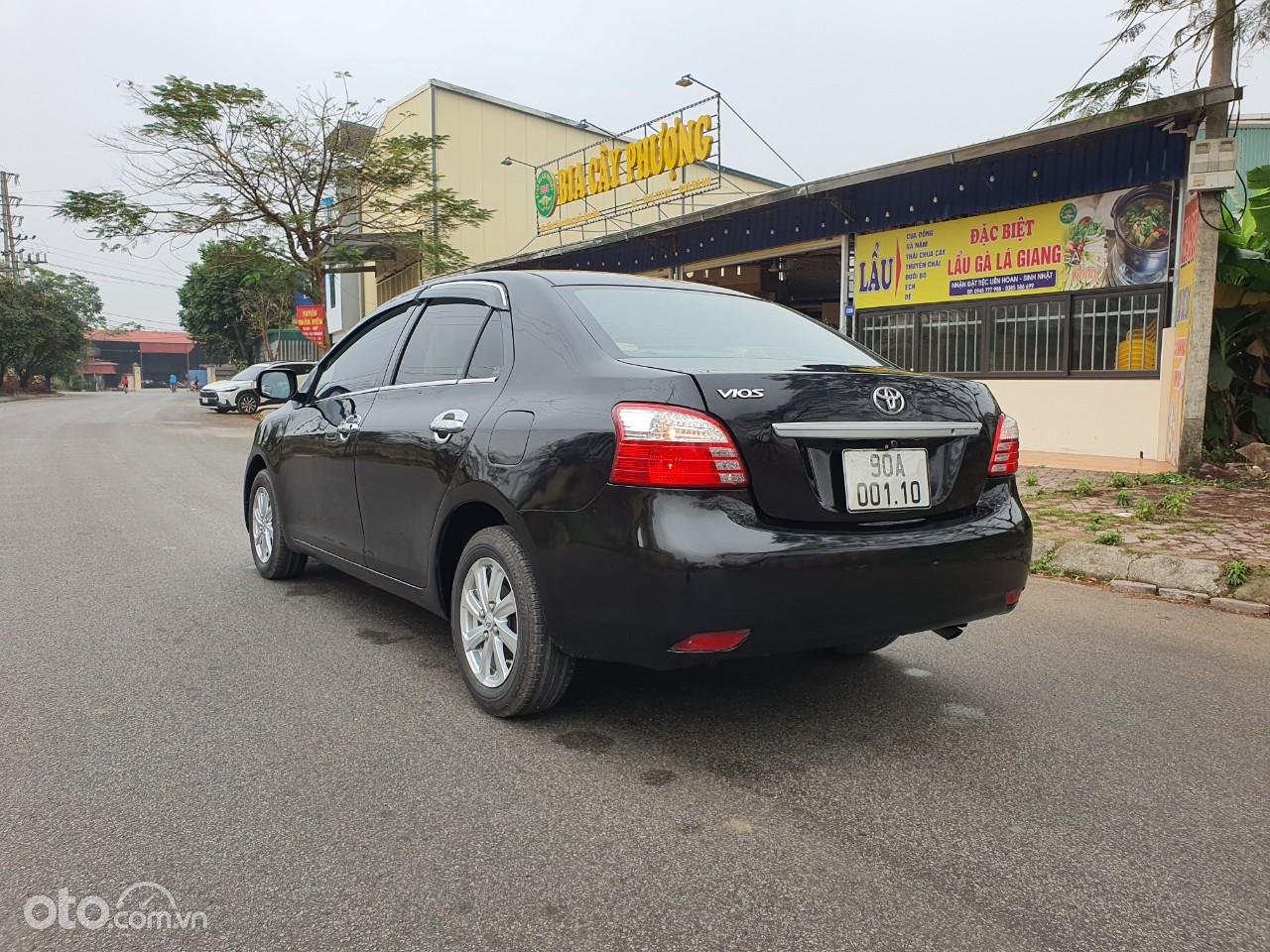 mua xe Toyota Vios cũ giá 300 triệu chất lượng.