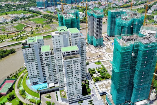 công trình nhà ở hình thành trong tương lai đang trong quá trình xây dựng