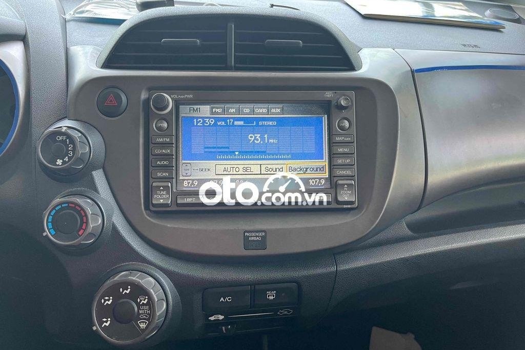 Honda Fit 2008 tích hợp trang bị tiện nghi cơ bản 1